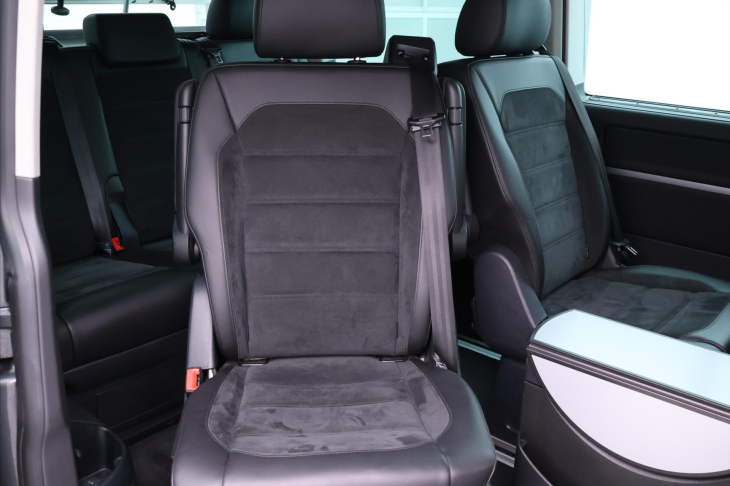 Volkswagen Multivan 2,0 TDI 146kW DSG CZ Highline 4x4