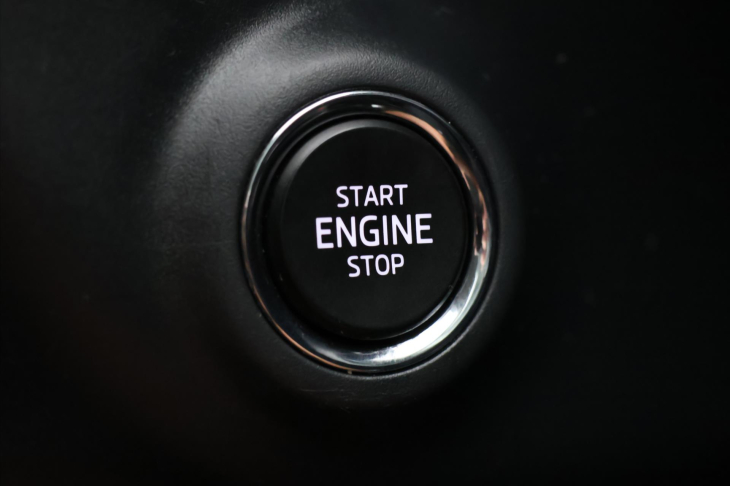 Škoda Karoq 1,0 TSI Style Virtual 1.Maj DPH