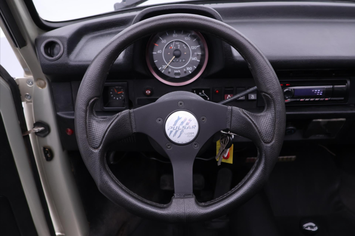 Volkswagen Beetle 1,3 1300 Cabrio