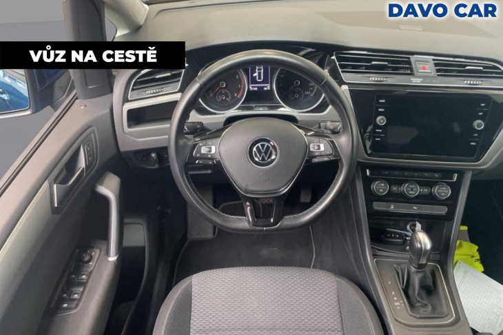 Volkswagen Touran 1,5 TSI 110kW DSG Matrix DPH