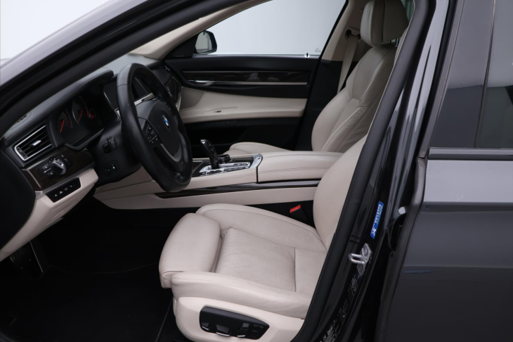 BMW Řada 7 3,0 730d 190kW xDrive