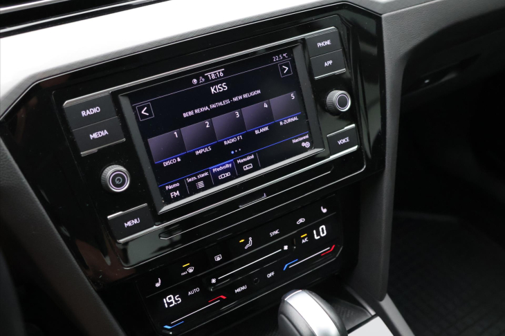 Volkswagen Passat Variant 1,5 TSI EVO 110kW Klima CZ DPH