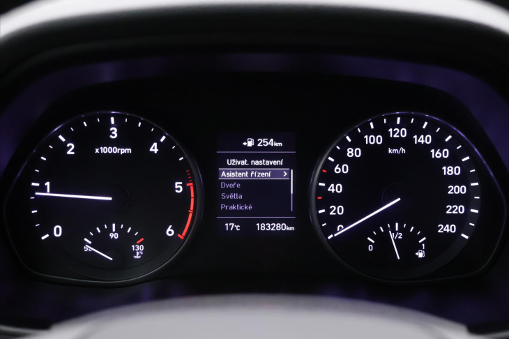 Hyundai i30 1,6 CRDi 81kW Trikolor tažné