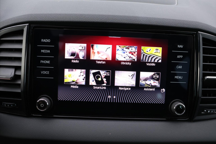 Škoda Karoq 1.5 TSI Sportline Virtual 1.Maj