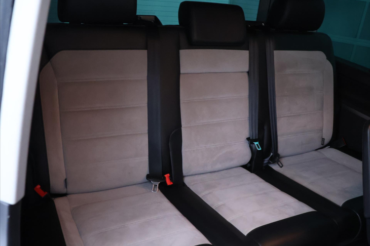 Volkswagen Multivan 2,0 TDI Generation Six 4motion