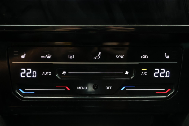 Volkswagen Passat 2,0 TDI 110kW DSG Matrix DPH