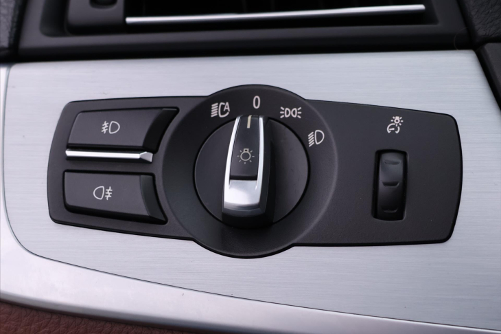 BMW Řada 5 3,0 D M-PACKET 190KW CZ X-DRIVE