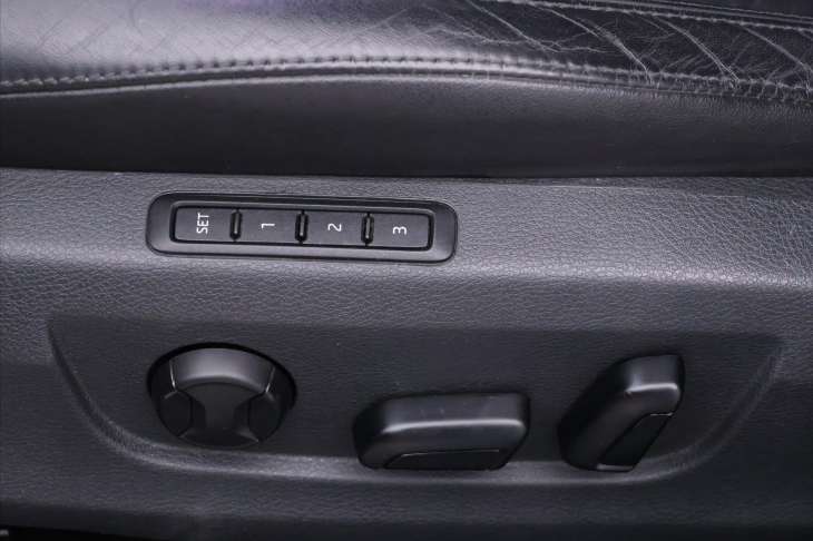 Škoda Superb 2,0 TDI 140kW DSG Style Kůže