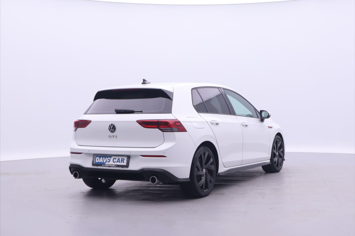 Volkswagen Golf 2,0 TSI GTI 180kW Virtual DPH