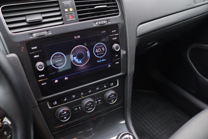 Volkswagen Golf 1.0 TSI 81kW Comfortline LED CZ