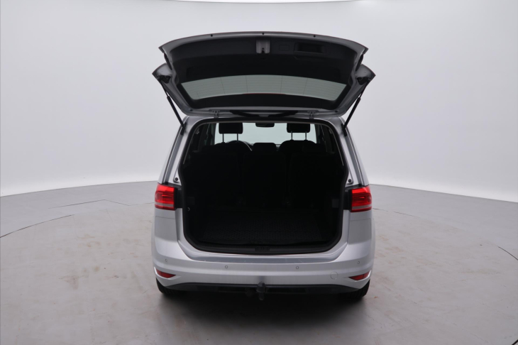 Volkswagen Touran 1,6 TDI 81kW DSG 7-Míst Tažné