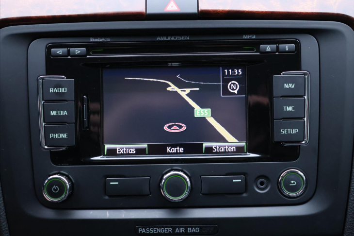 Škoda Superb 1,4 TSI Elegance Navi 1.Maj.