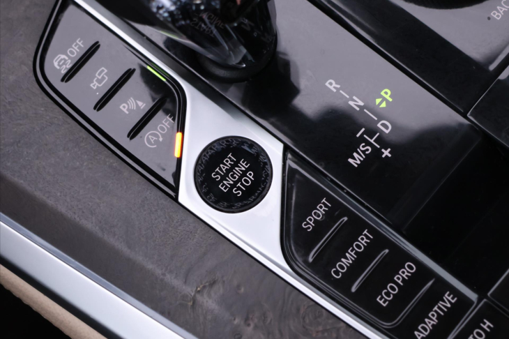 BMW X5 3,0 30d 195kW xD CZ Individual