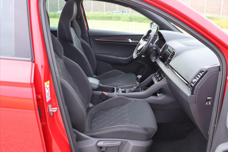 Škoda Karoq 1.5 TSI Sportline Virtual 1.Maj