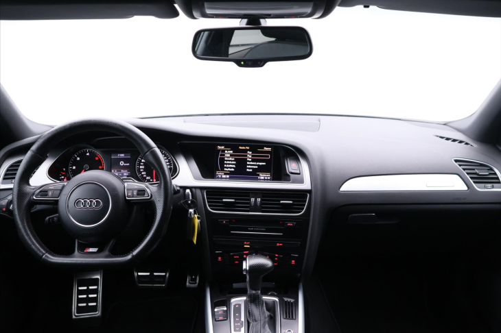Audi A4 3,0 TDI Aut. S-line quattro