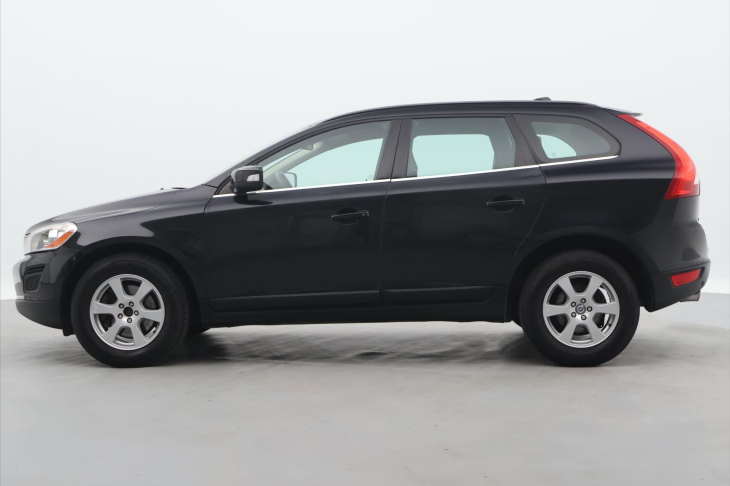 Volvo XC60 2,4 D3 120kW Momentum AWD AUT