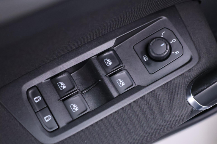 Volkswagen Touran 1,6 TDI 85kW CZ Comfortline