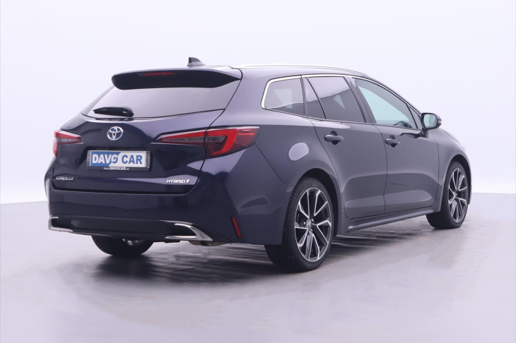 Toyota Corolla 2,0 HEV CZ Executive Sport DPH