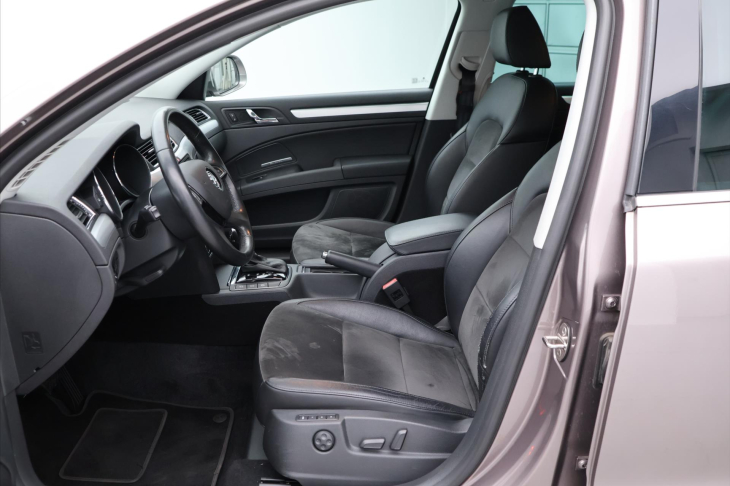 Škoda Superb 2,0 TDI 103kW DSG Elegance
