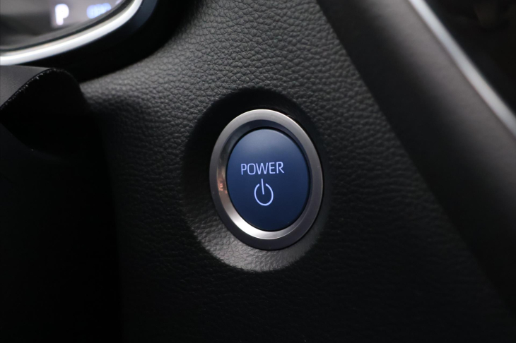 Toyota Corolla 1.8 Hybrid Active E-CVT CZ 1.Maj. DPH