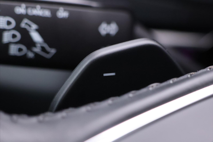 Škoda Karoq 2,0 TDI DSG Style Virtual DPH