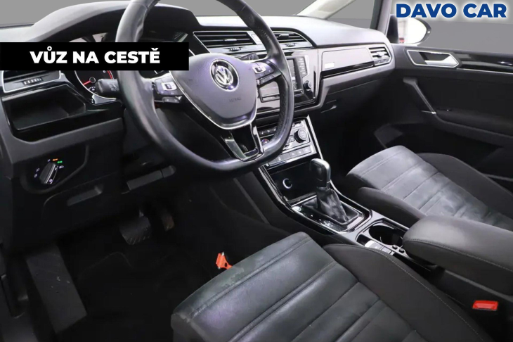 Volkswagen Touran 1,4 TSI DSG Highline matrix 7M