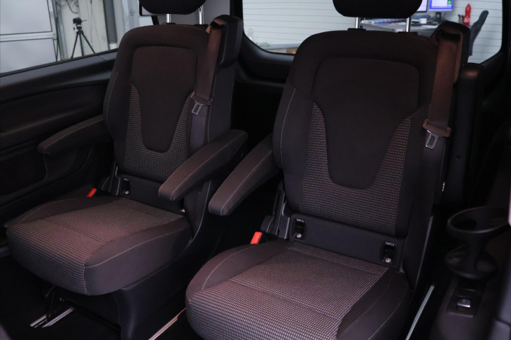 Mercedes-Benz Třídy V 2,0 220d 120kW Aut. Long DPH