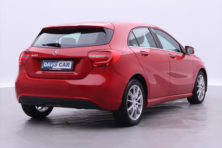 Mercedes-Benz Třídy A 1,6 180 90kW Style Navi Kůže