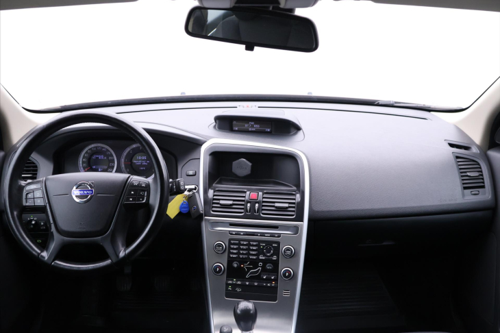 Volvo XC60 2,4 D5 151kW AWD Kinetic CZ