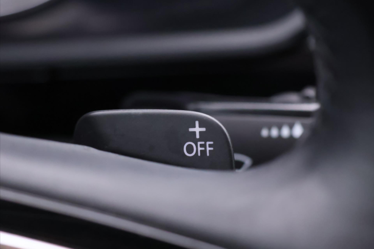 Škoda Superb 2,0 TSI 206kW 4x4 DSG L&K 1Maj