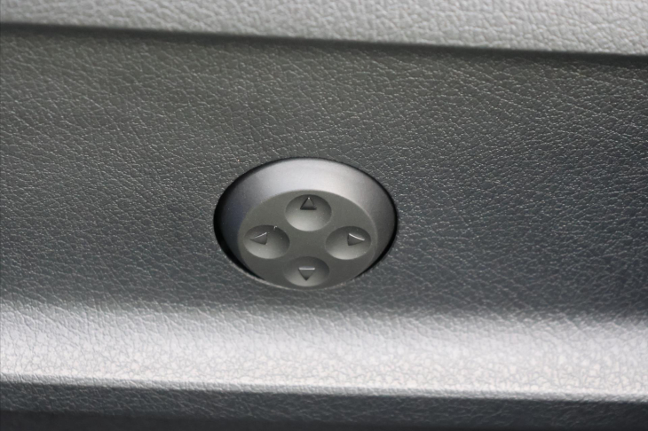 Mercedes-Benz GLB 2,0 200d 4MATIC AMG Premium +