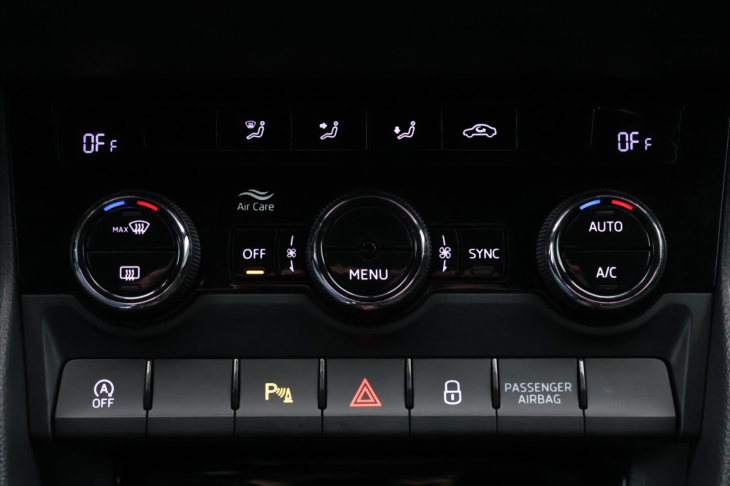 Škoda Karoq 1,5 TSI DSG Sportline Virtual