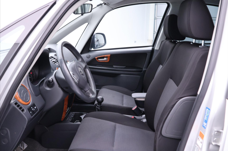 Suzuki SX4 1,6 VVT 79kW Sport Klima