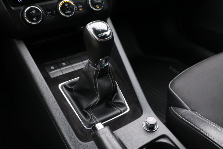 Škoda Octavia 2,0 TDI 135kW Xenon RS