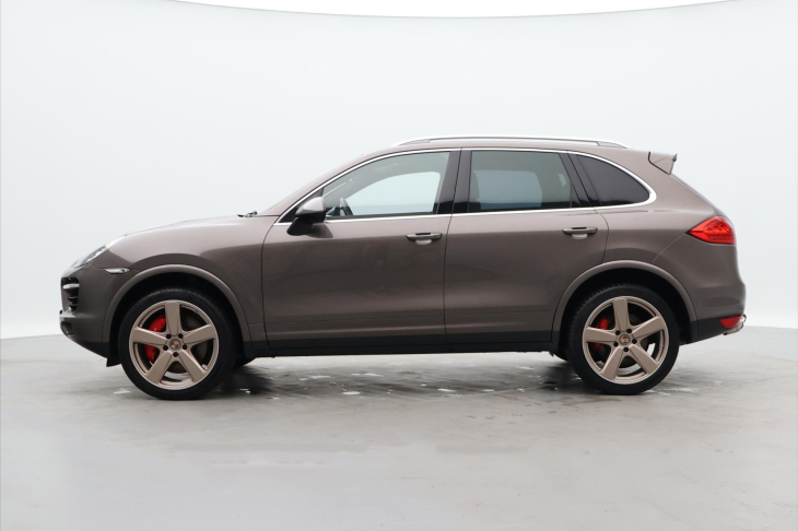 Porsche Cayenne 4.8 Turbo S 405kW DPH CZ