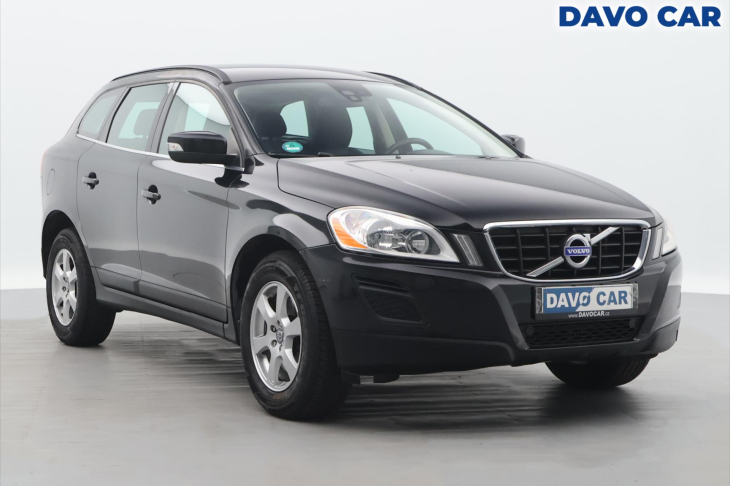 Volvo XC60 2,4 D3 120kW Momentum AWD AUT