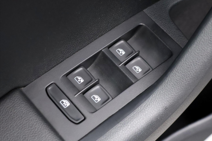 Škoda Octavia 2.0 TSI 180kW Challenge RS