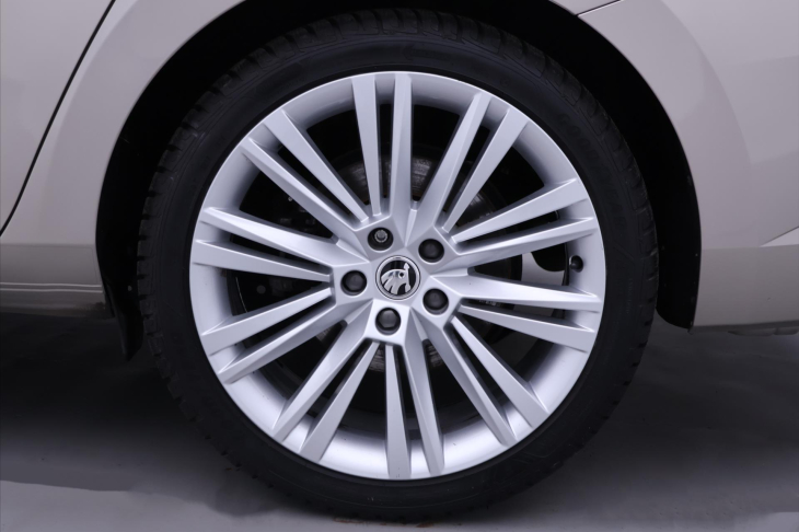 Škoda Superb 2,0 TSI 140 kW L&K DSG DPH CZ