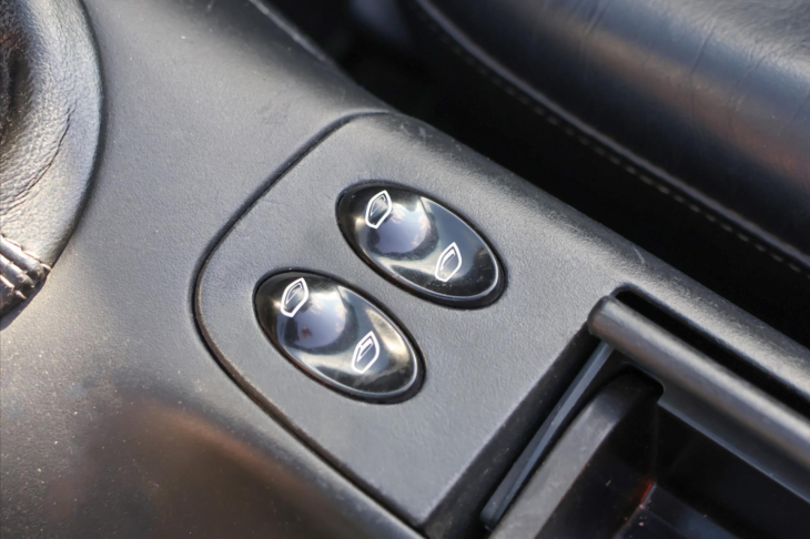 Porsche Boxster 2,7 986 2.7i 162kW Xenon