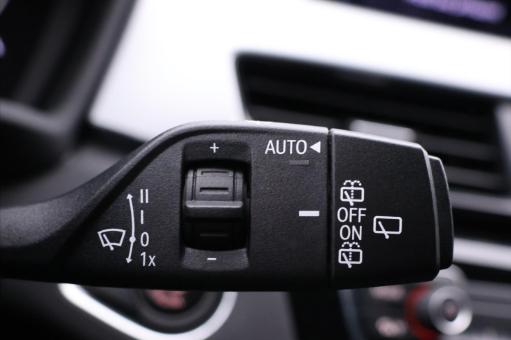 BMW X1 2,0 20i 131kW Aut. xDrive CZ