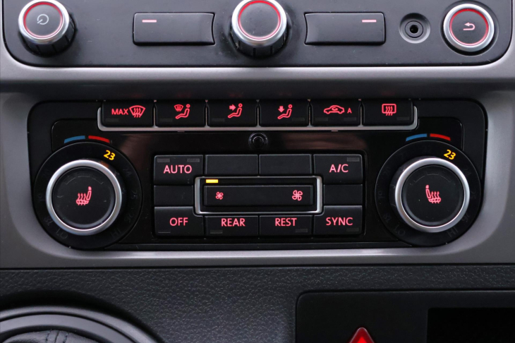 Volkswagen Caravelle 2,0 TDI 103kW DSG 8-Míst Tažné