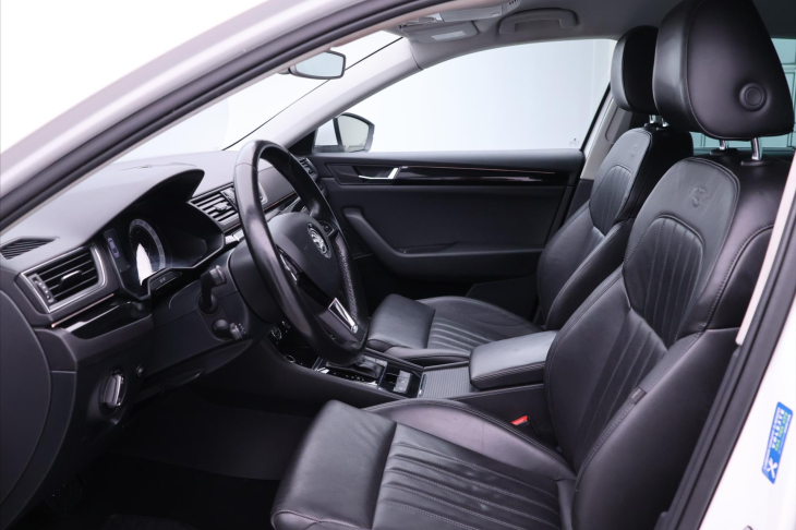 Škoda Superb 2,0 TSI 242kW DSG 4x4 L&K CZ