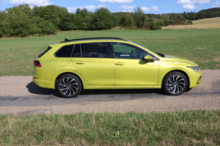 Volkswagen Golf 1,5 TSI 110kW CZ LED 1.Maj