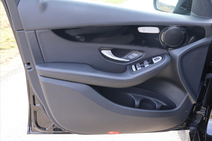 Mercedes-Benz GLC 2,0 300d 180kW 4Matic AMG DPH