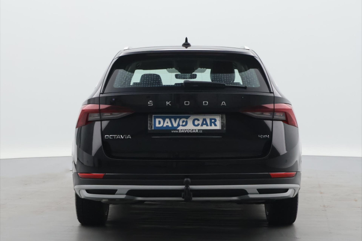 Škoda Octavia 2,0 TDI 147kW Scout HUD Matrix