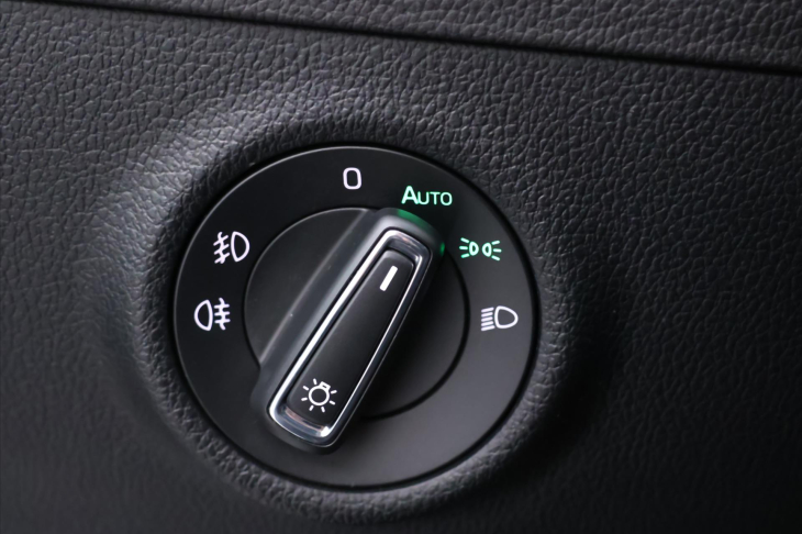 Škoda Superb 2,0 TDI 110kW CZ Style LED DPH