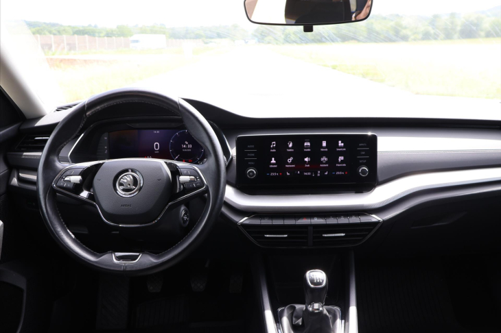 Škoda Octavia 2,0 TDI 85kW Ambition CZ
