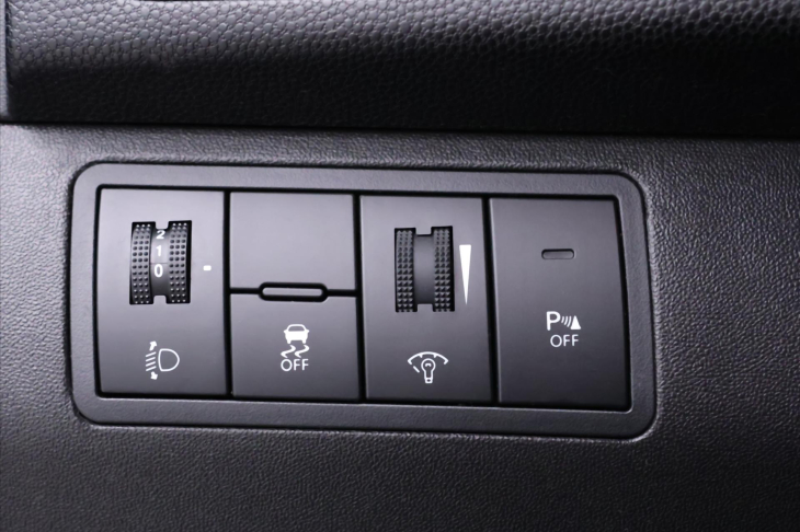 Kia Venga 1,6 i 91 kW Klima Serv.kniha