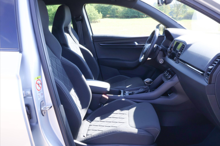 Škoda Karoq 2,0 2.0 TDI Sportline 4x4 DSG