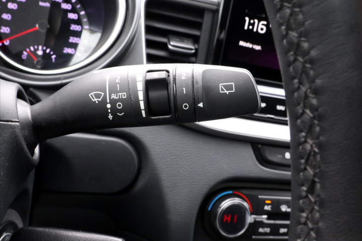 Kia Ceed 1,5 T-GDI 117kW DCT TOP DPH CZ